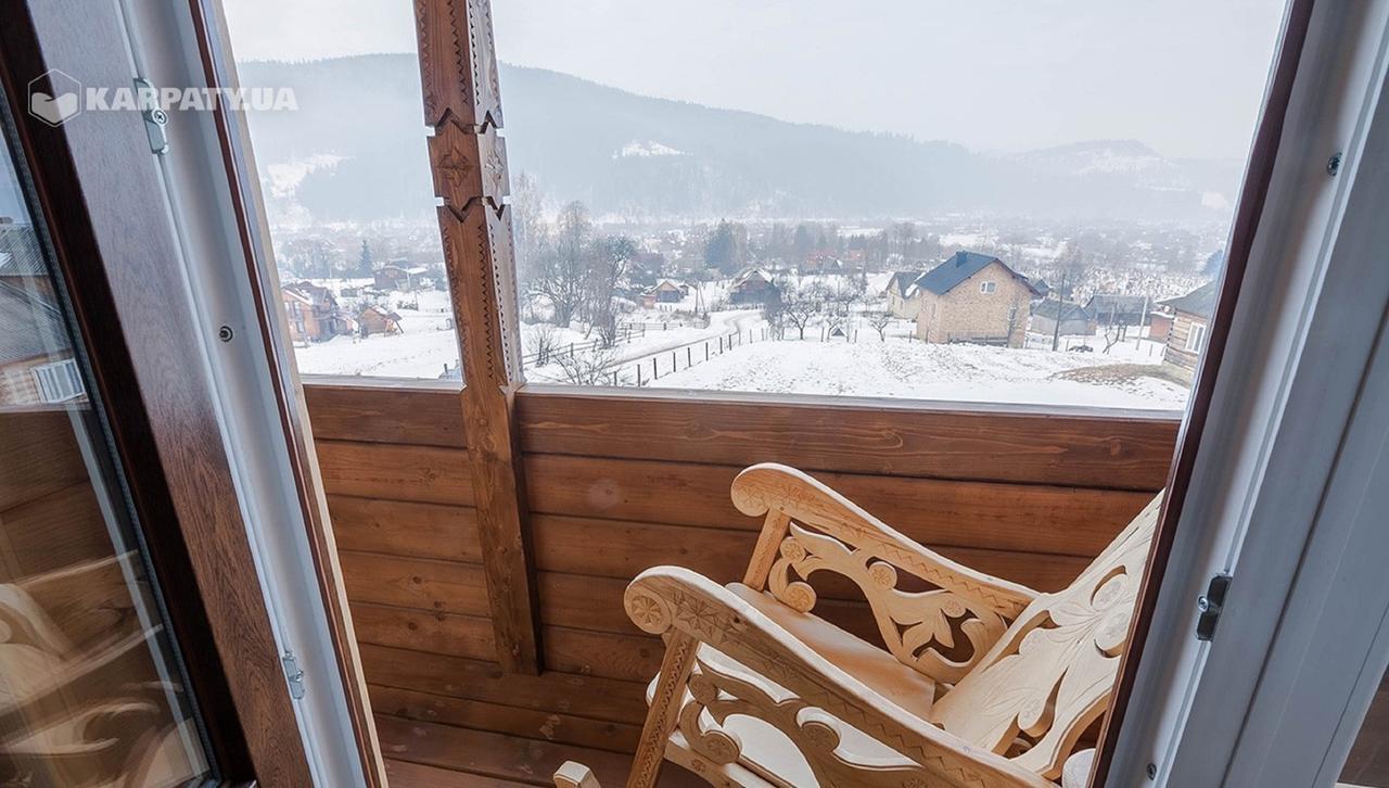 Hutsulyandiya Chalet Mykulytschyn
